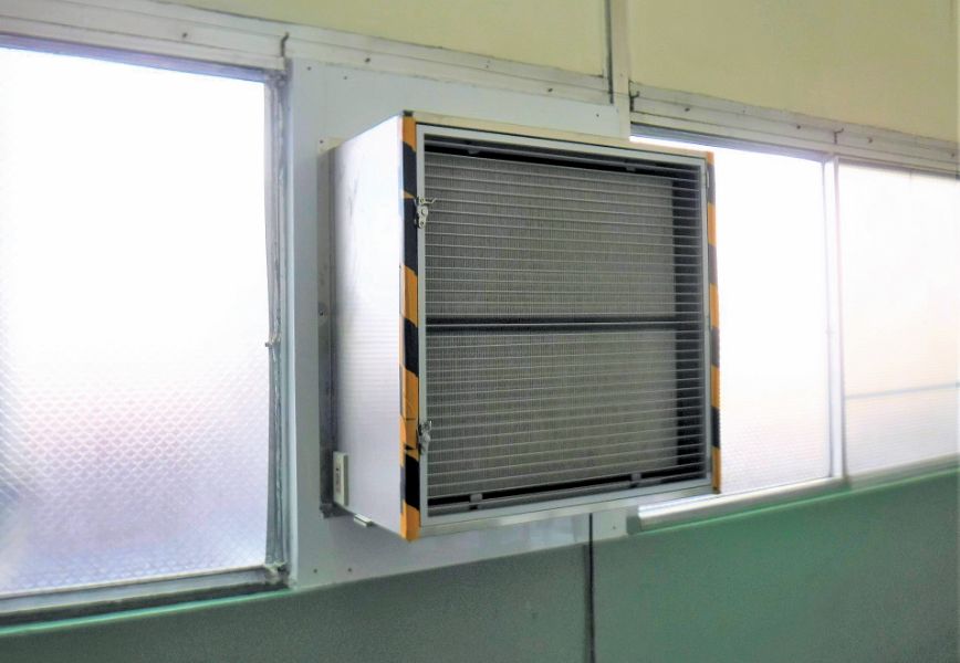 外壁に設置して外気処理ユニットとして陽圧・清掃化に